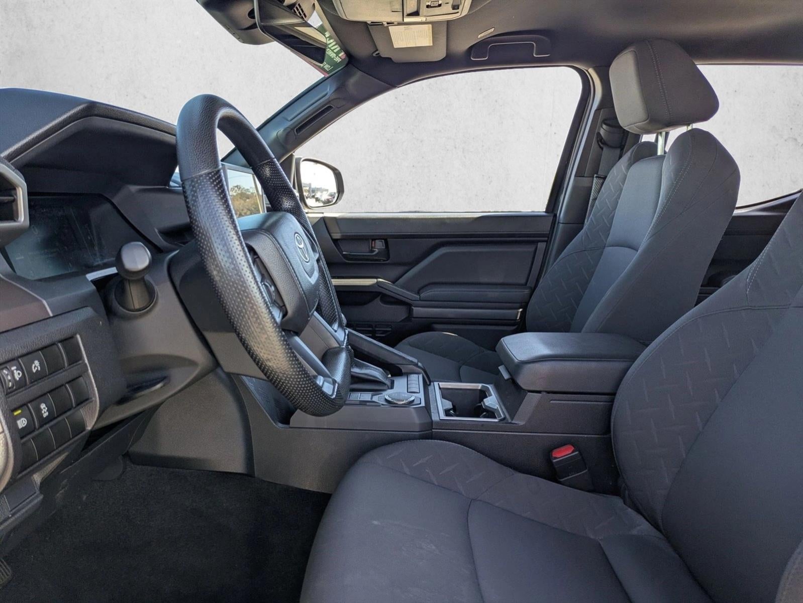 2024 Toyota Tacoma 2WD 2WD SR5 Double Cab 5' Bed AT (SE)