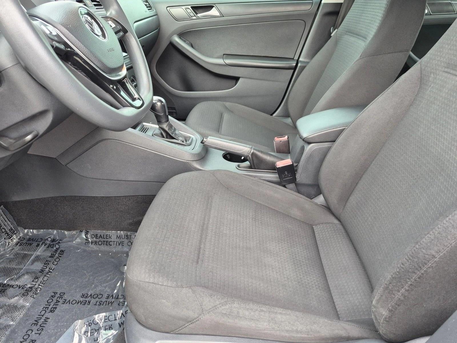 2016 Volkswagen Jetta 4dr Auto 1.4T S Sedan