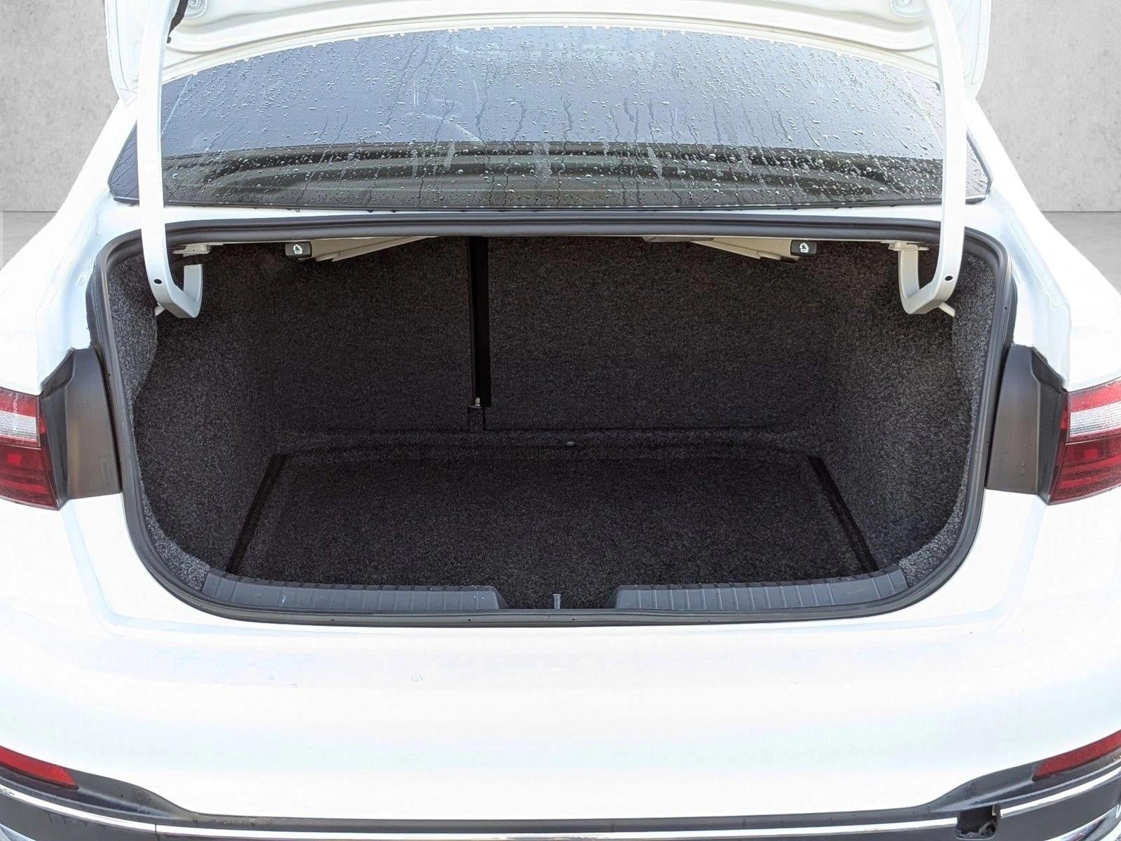 2023 Volkswagen Jetta SEL Auto