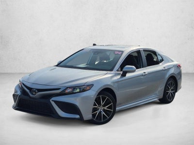 2024 Toyota Camry SE Auto (SE)