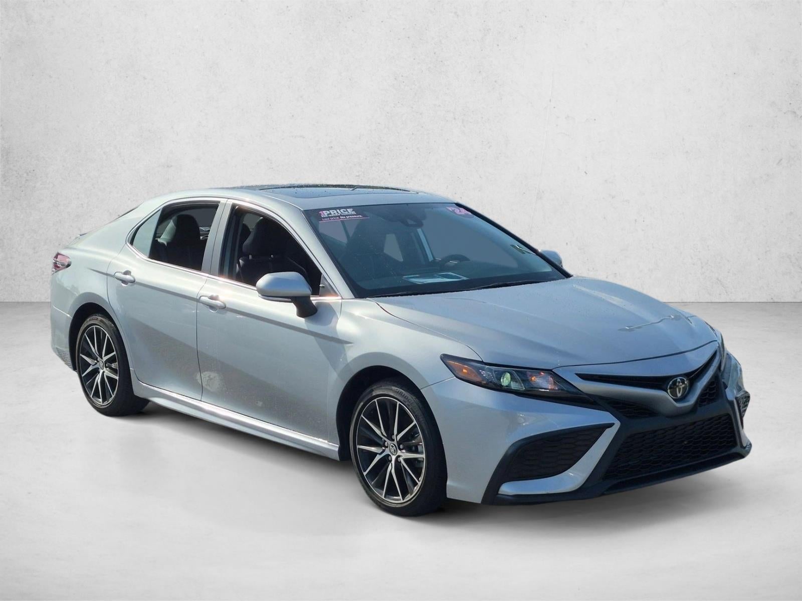 2024 Toyota Camry SE Auto (SE)