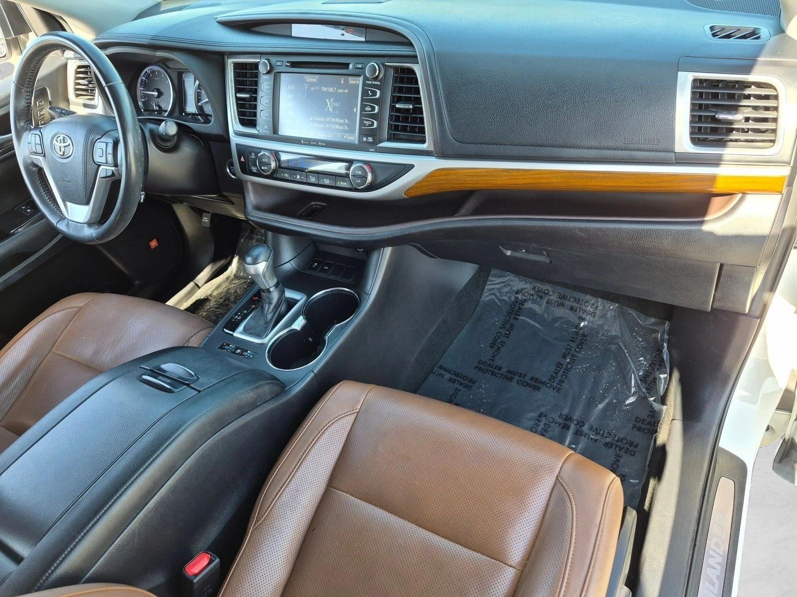 2019 Toyota Highlander Limited V6 FWD (GS)