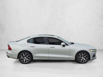 2019 Volvo S60 T6 AWD Momentum