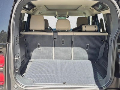 2021 Land Rover Defender 110 SE AWD