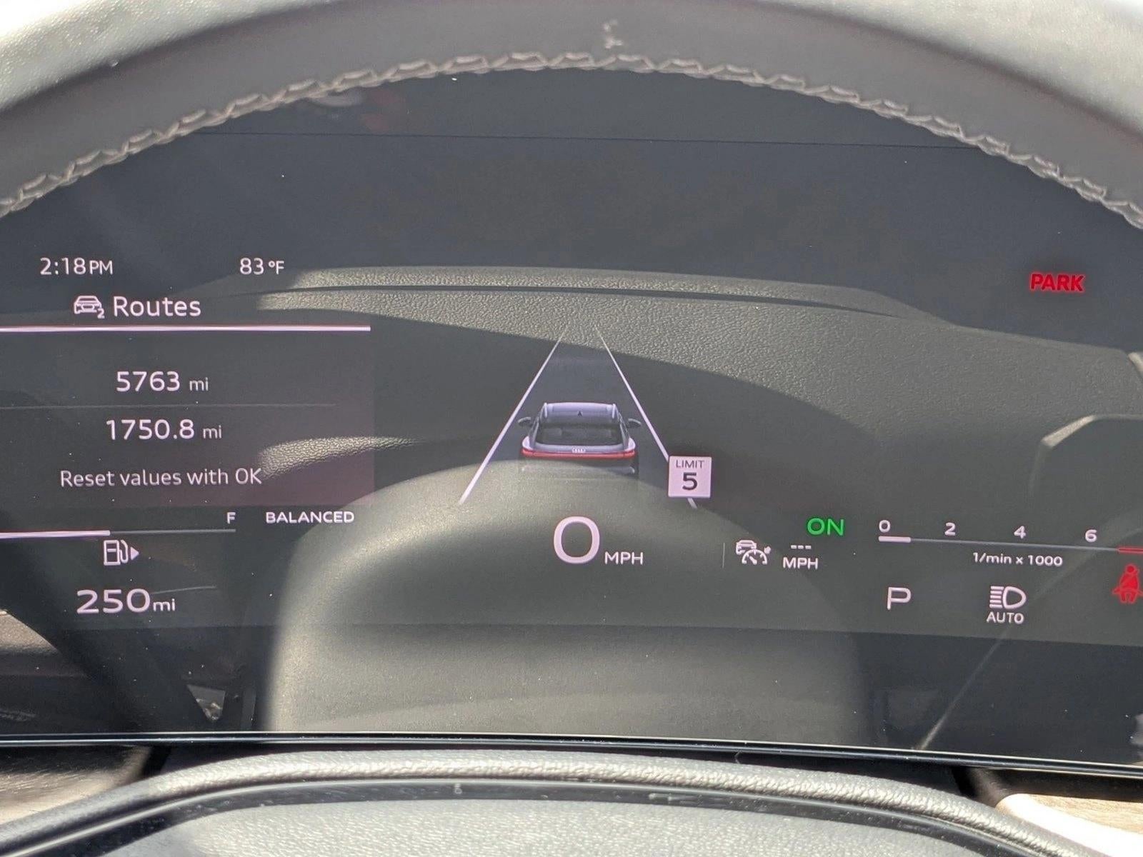 2025 Audi Q5 Premium 2.0 TFSI quattro