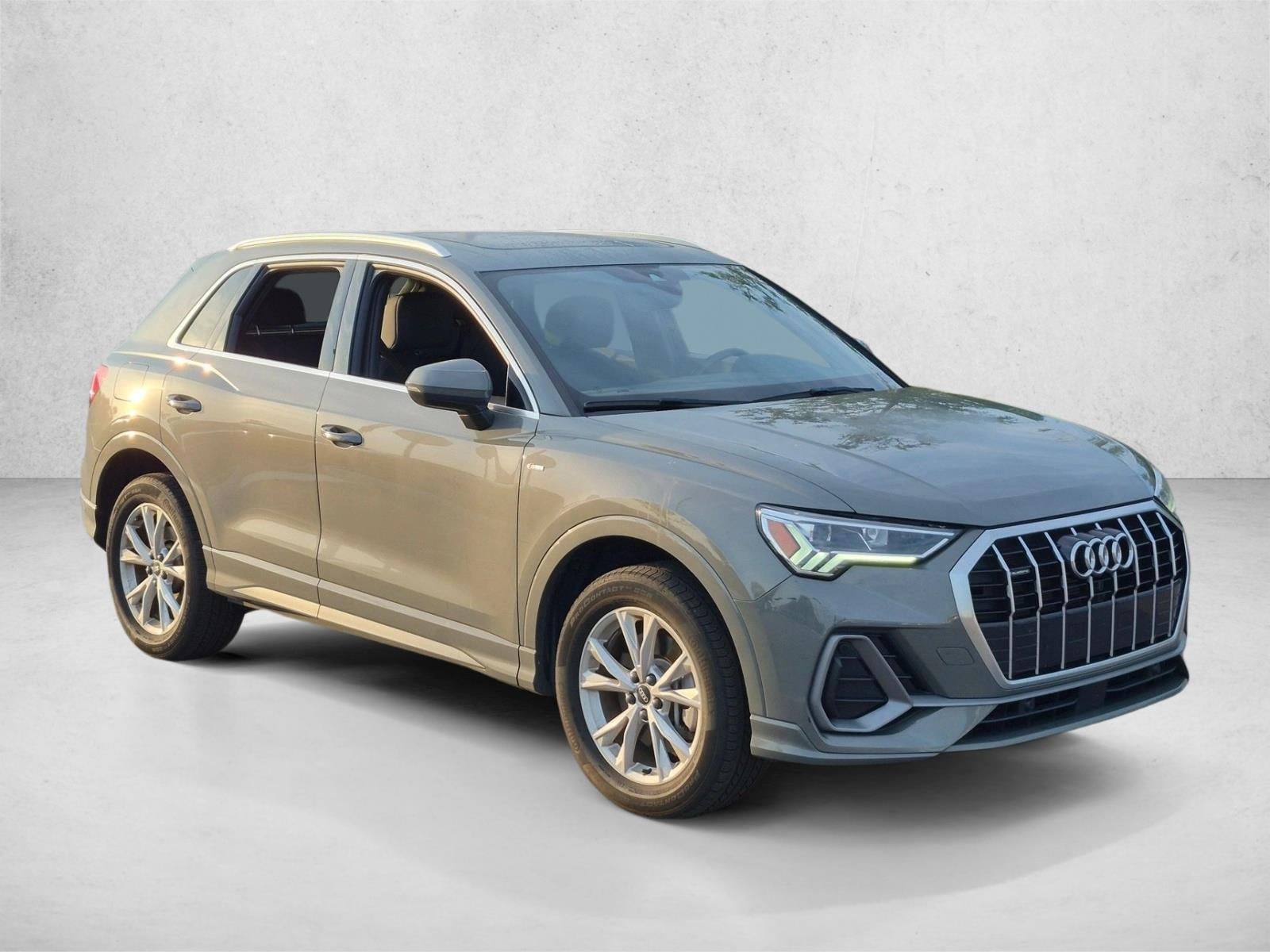 2023 Audi Q3 S line Premium 45 TFSI quattro
