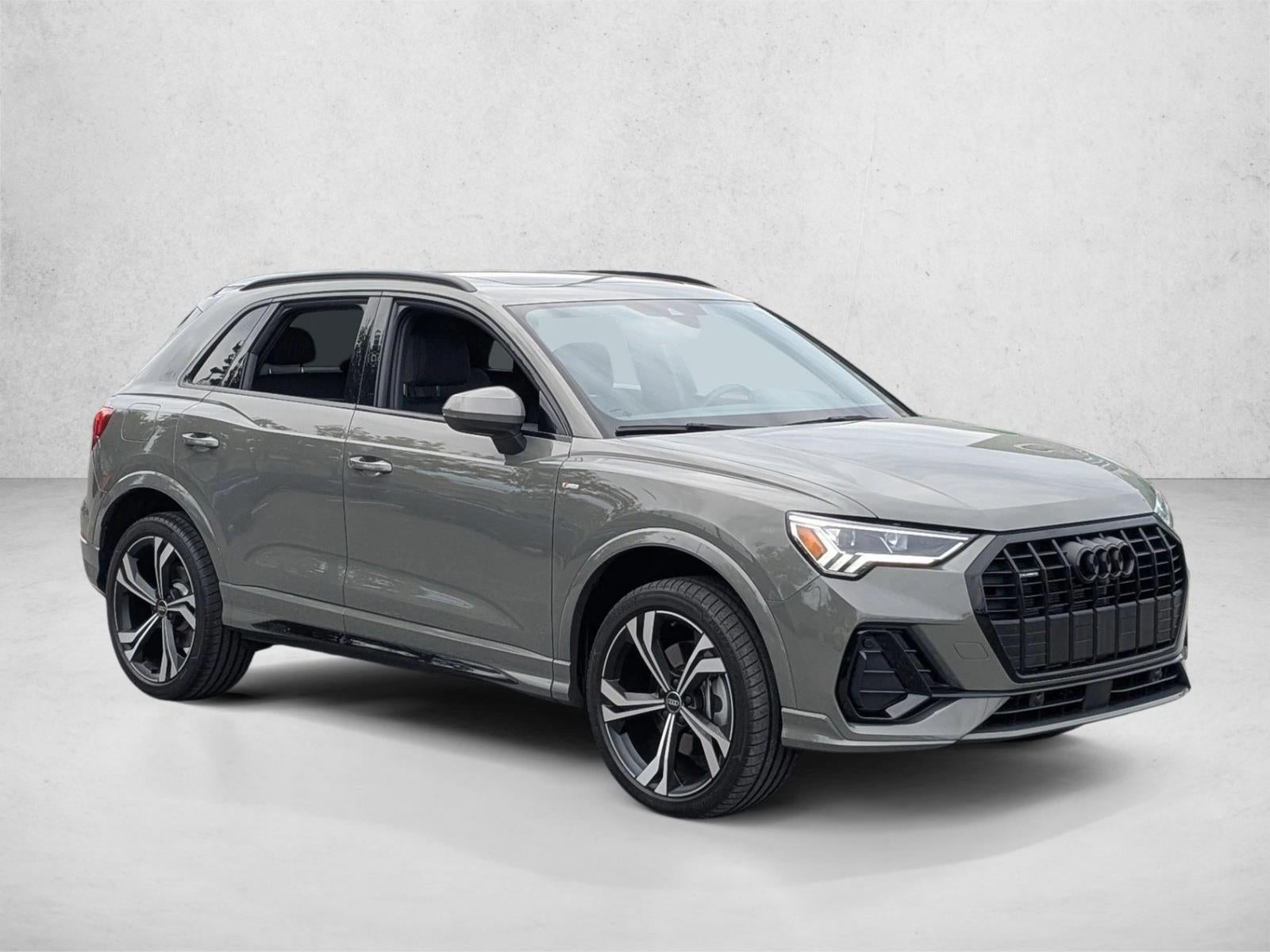 2023 Audi Q3 S line Premium Plus 45 TFSI quattro