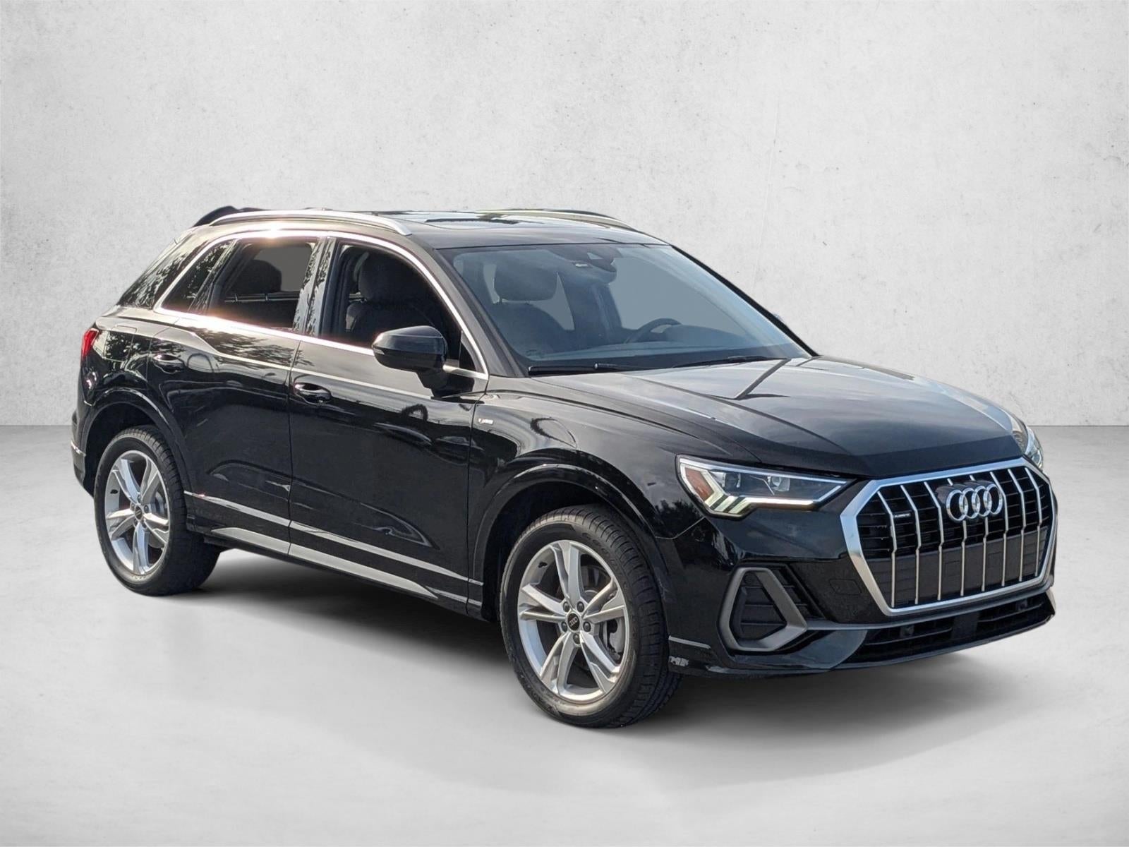 2023 Audi Q3 S line Premium Plus 45 TFSI quattro
