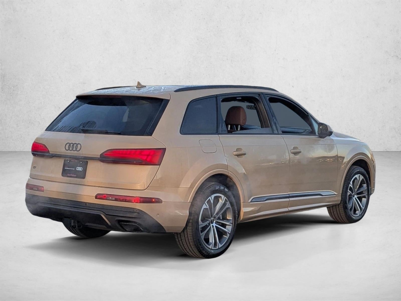 2025 Audi Q7 Premium Plus 45 TFSI quattro