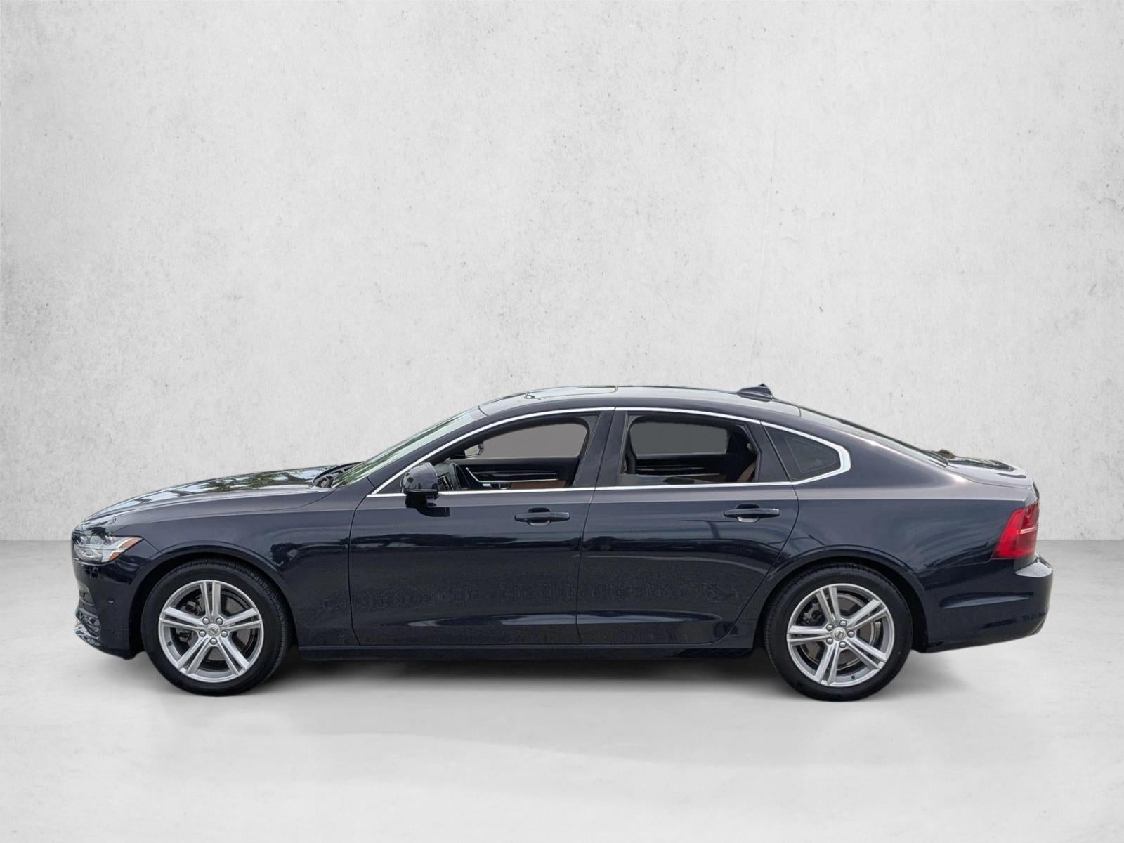 2017 Volvo S90 T5 FWD Momentum