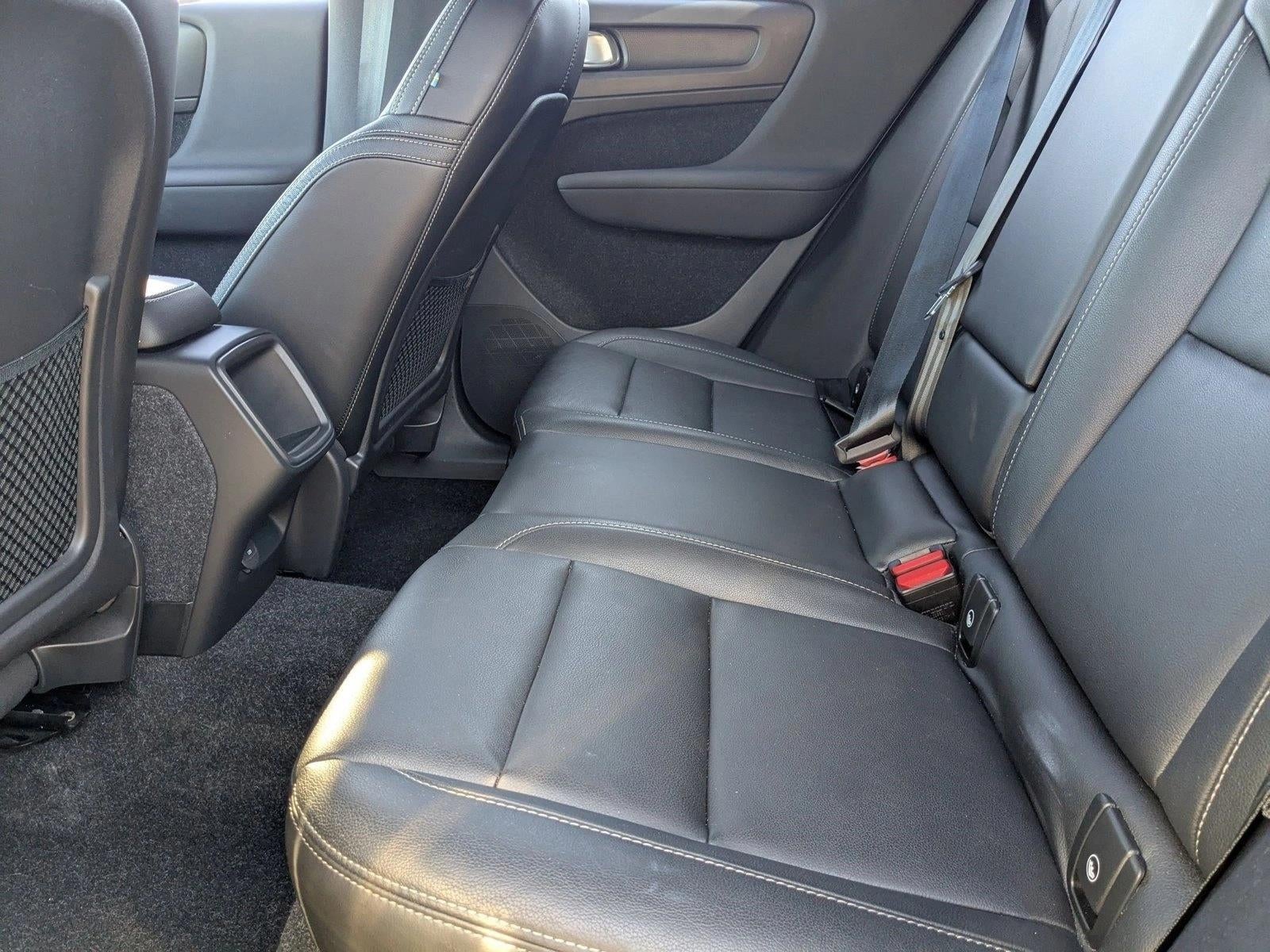 2020 Volvo XC40 T4 FWD Momentum