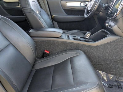 2020 Volvo XC40 T4 FWD Momentum