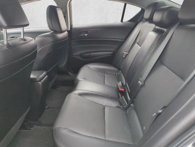 2017 Acura ILX Sedan w/Premium Pkg