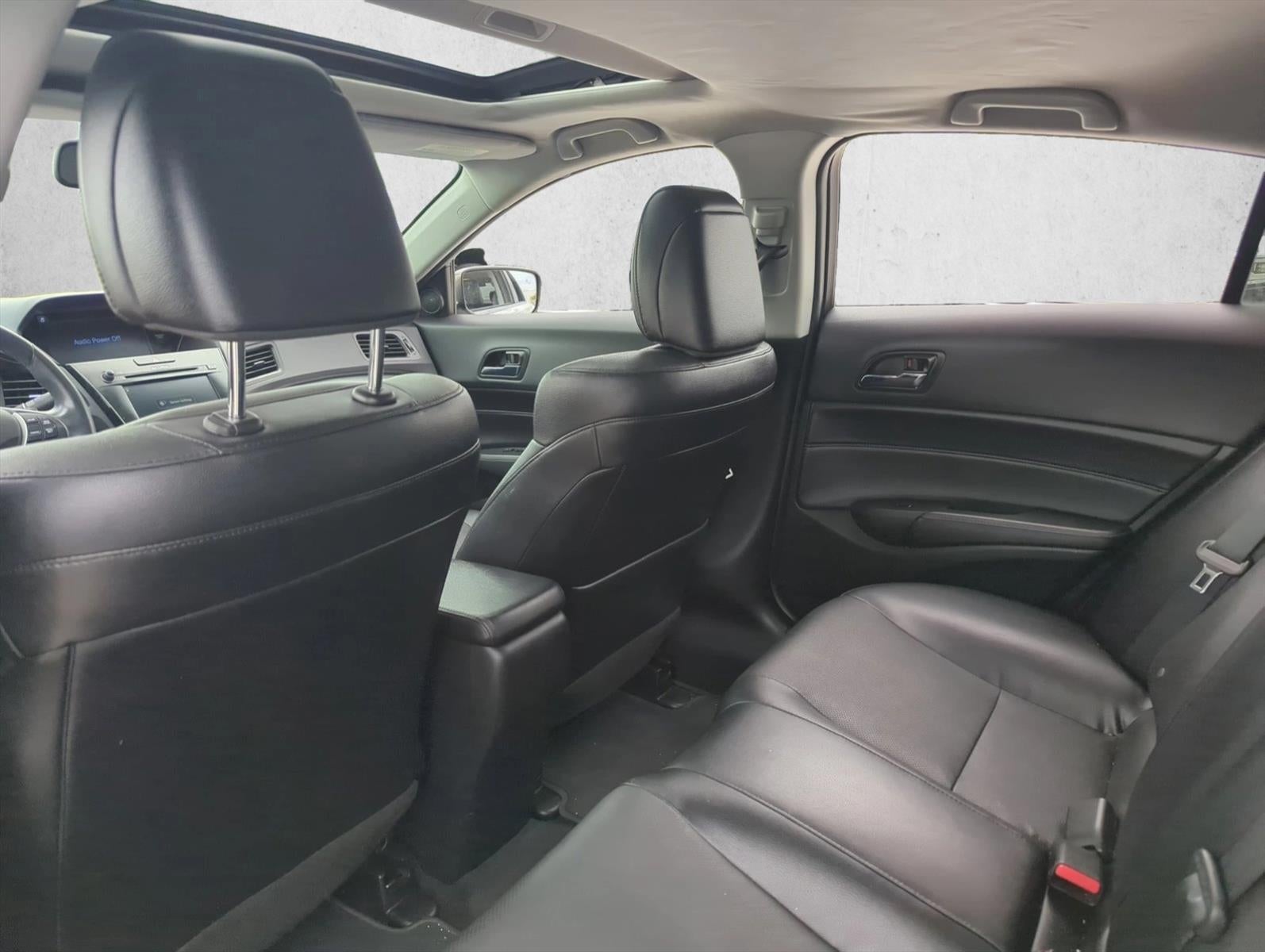 2017 Acura ILX Sedan w/Premium Pkg