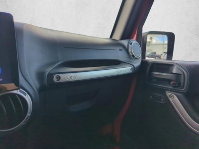 2017 Jeep Wrangler Sahara 4x4