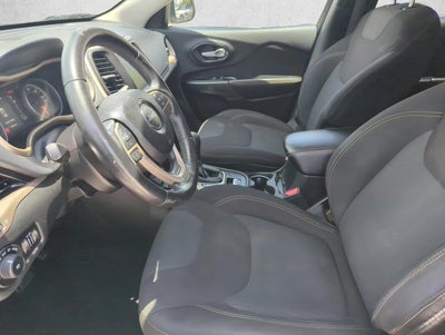 2016 Jeep Cherokee FWD 4dr Latitude