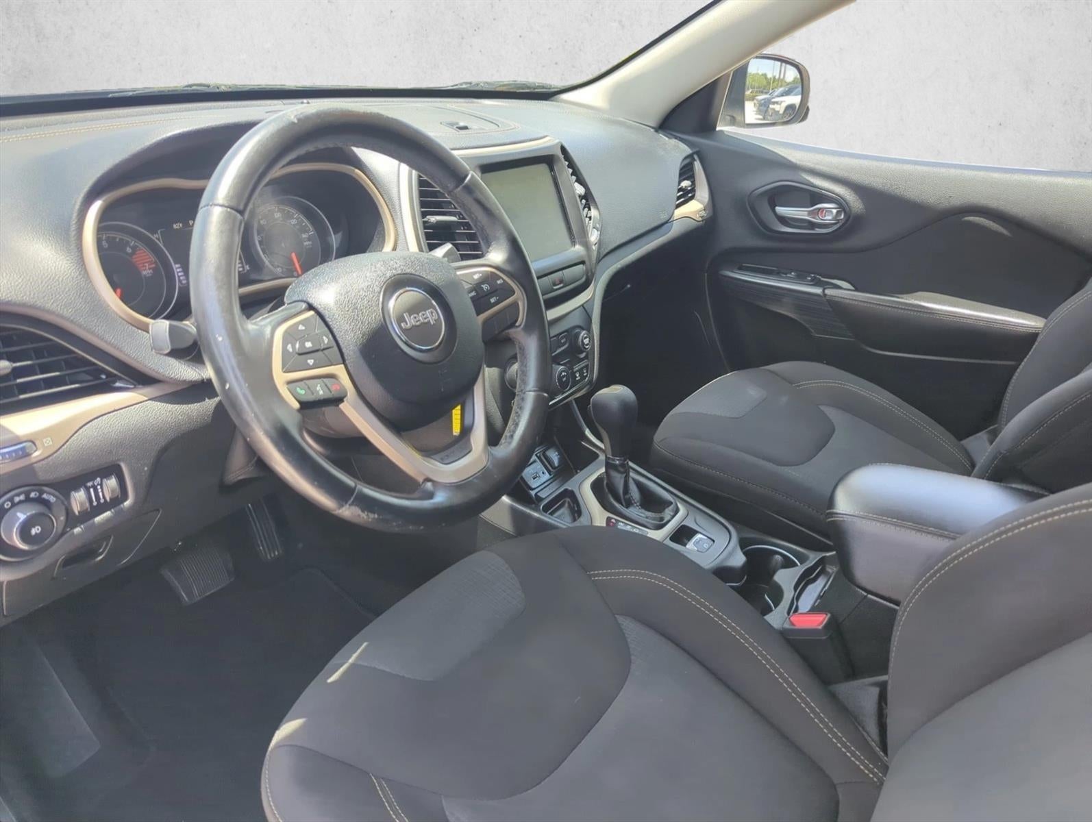 2016 Jeep Cherokee FWD 4dr Latitude