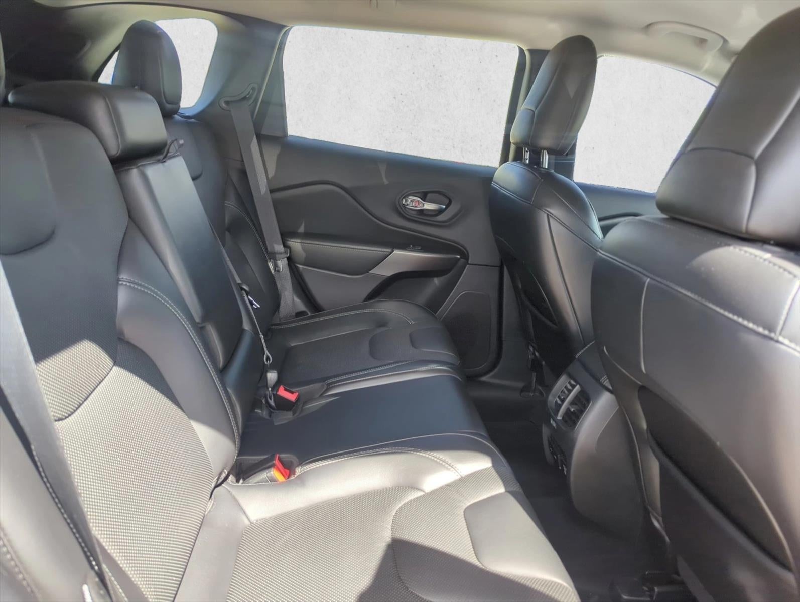 2020 Jeep Cherokee Limited FWD