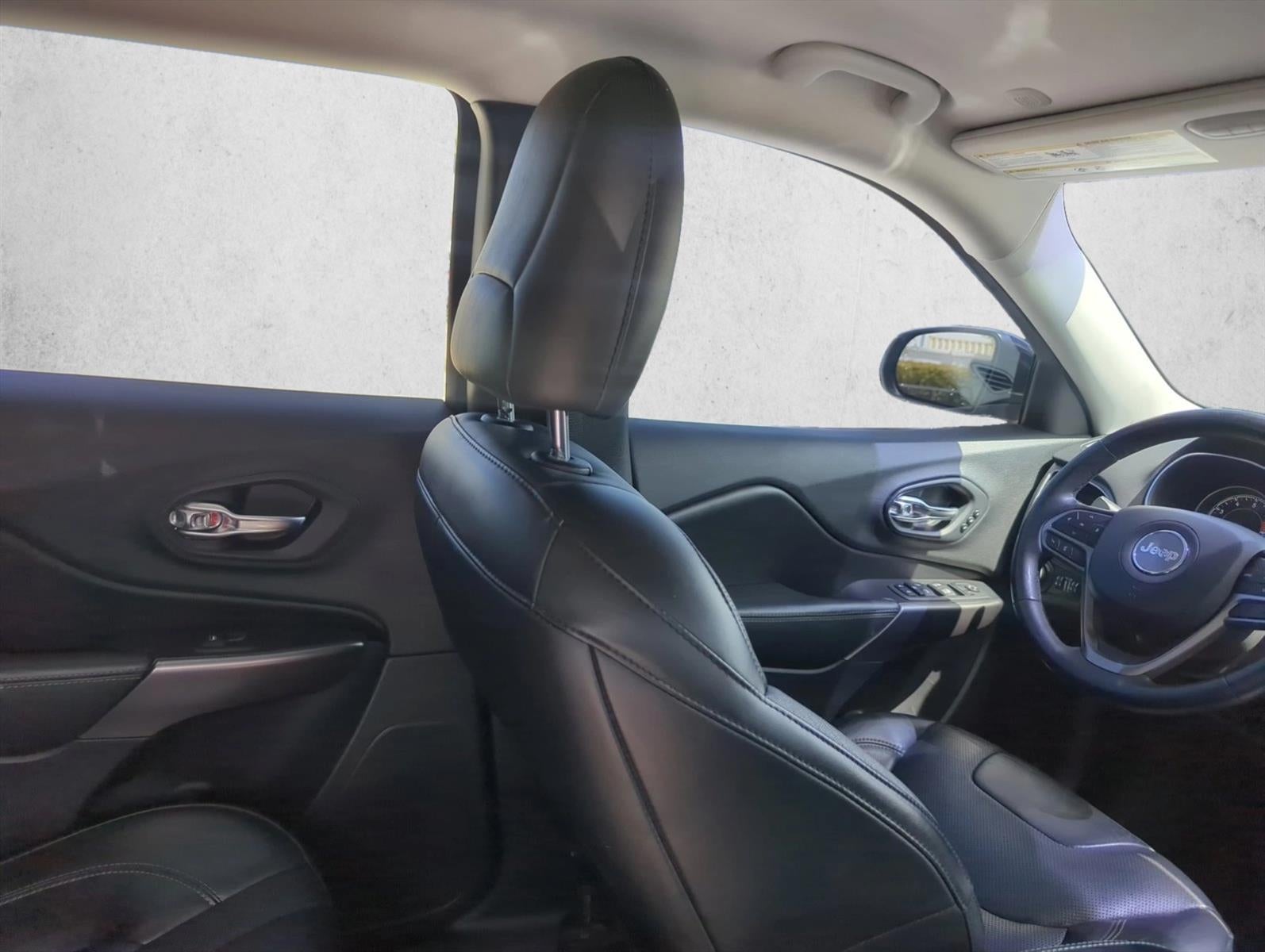 2020 Jeep Cherokee Limited FWD