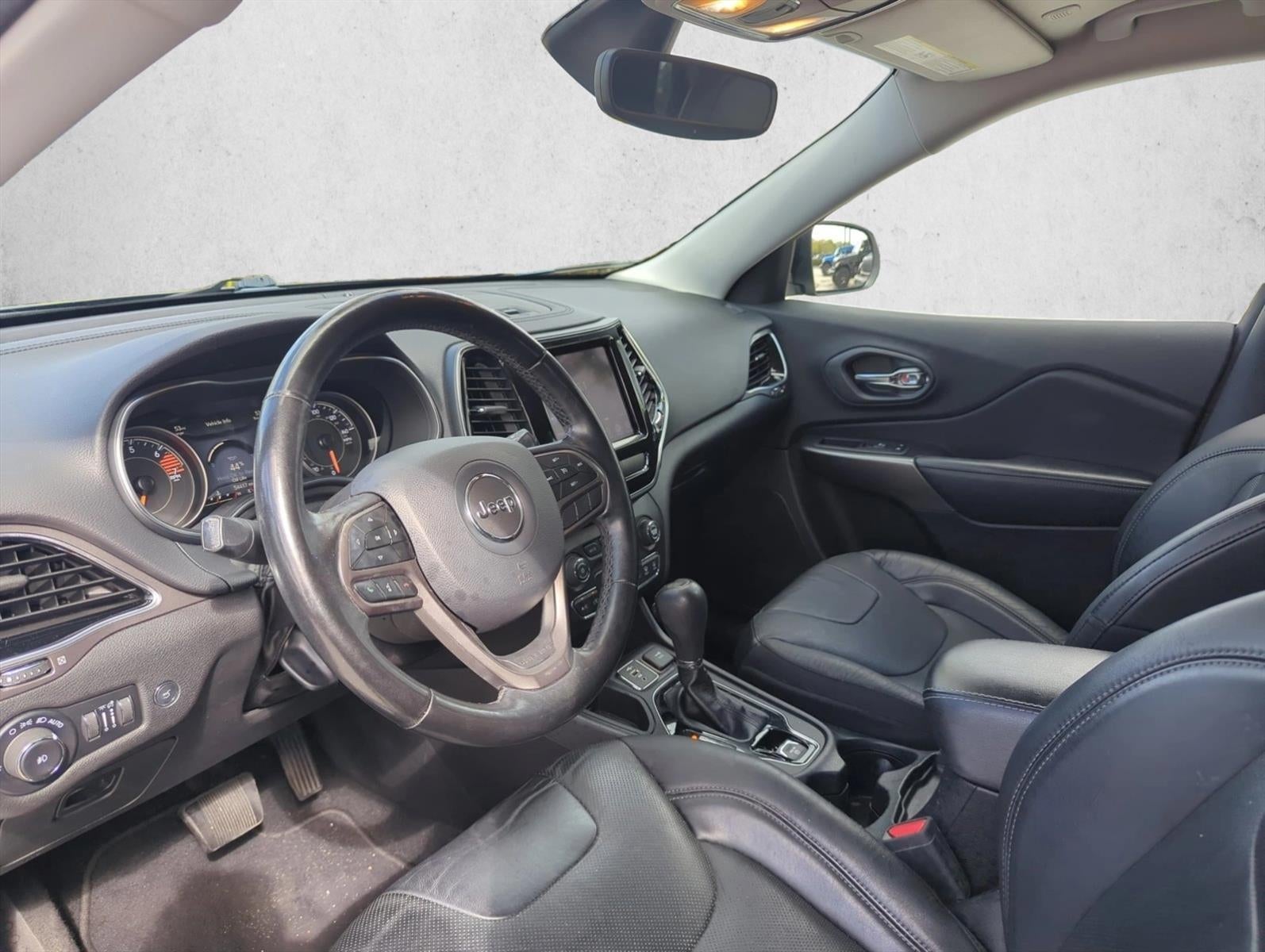 2020 Jeep Cherokee Limited FWD