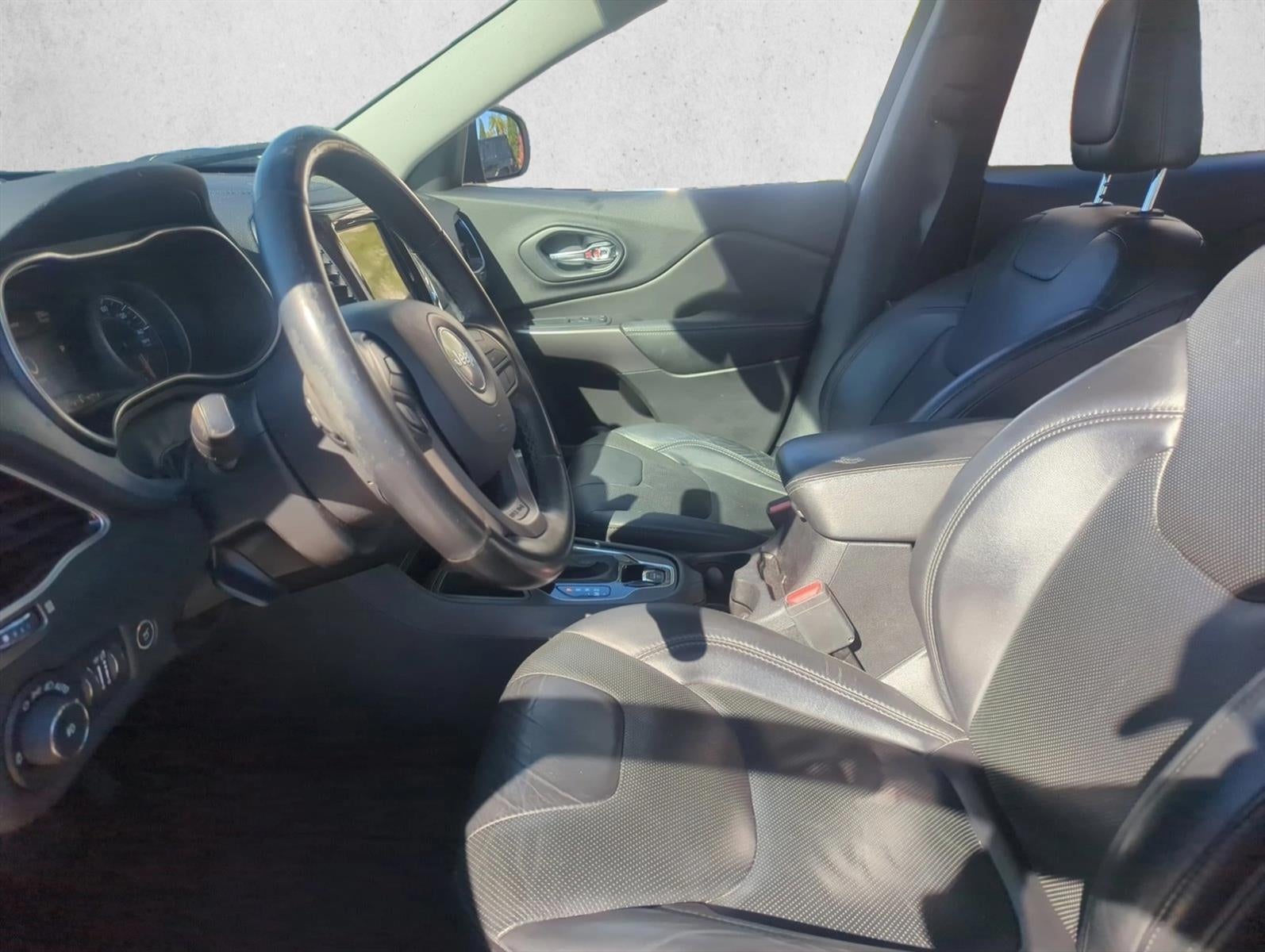 2019 Jeep Cherokee Limited FWD