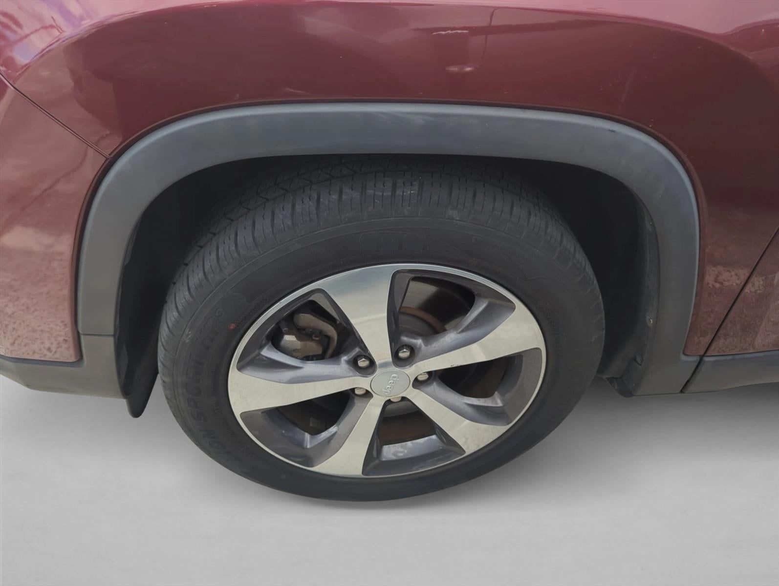 2019 Jeep Cherokee Limited FWD