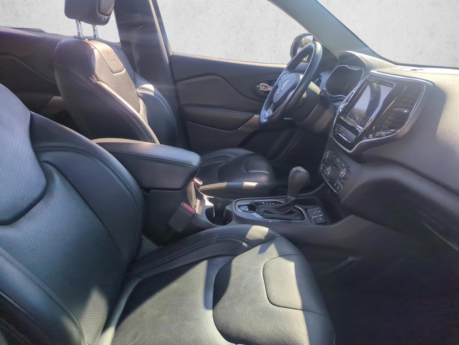 2019 Jeep Cherokee Limited FWD