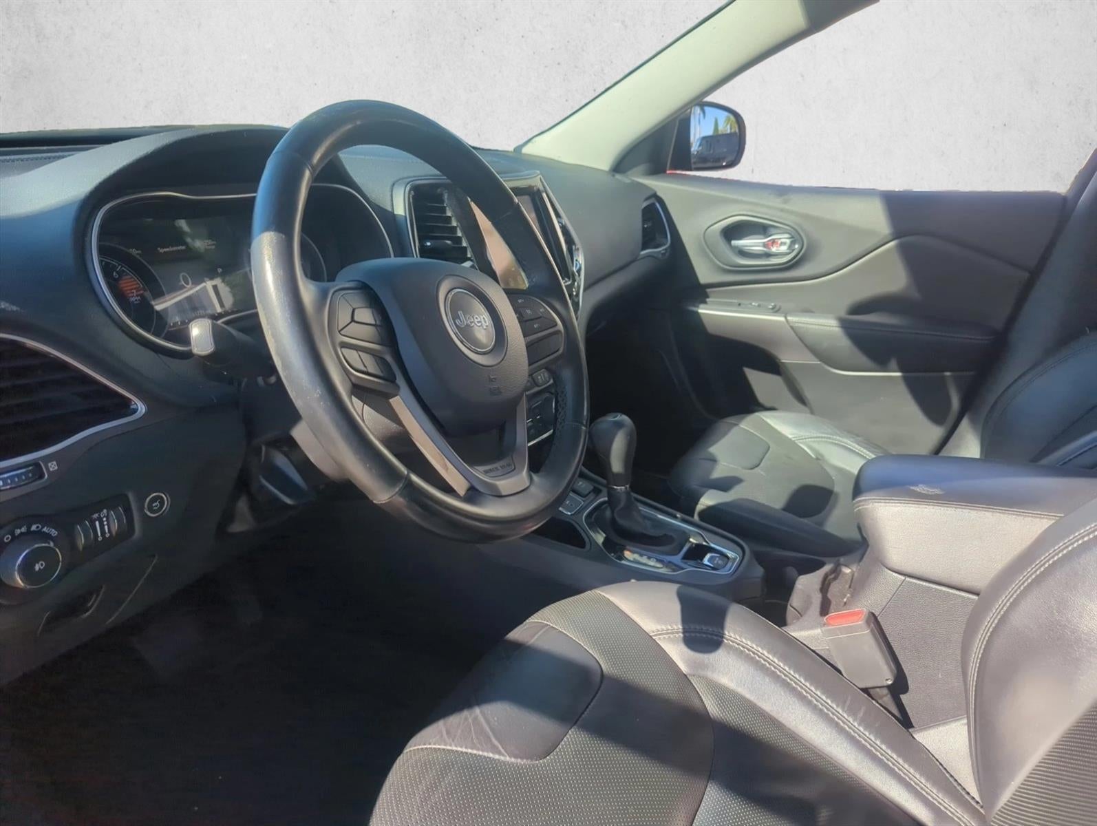 2019 Jeep Cherokee Limited FWD