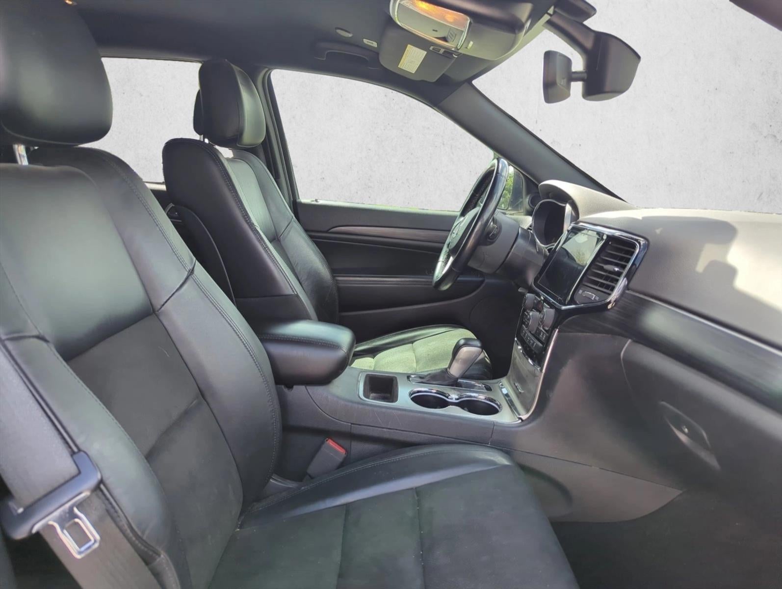 2019 Jeep Grand Cherokee Laredo E 4x2