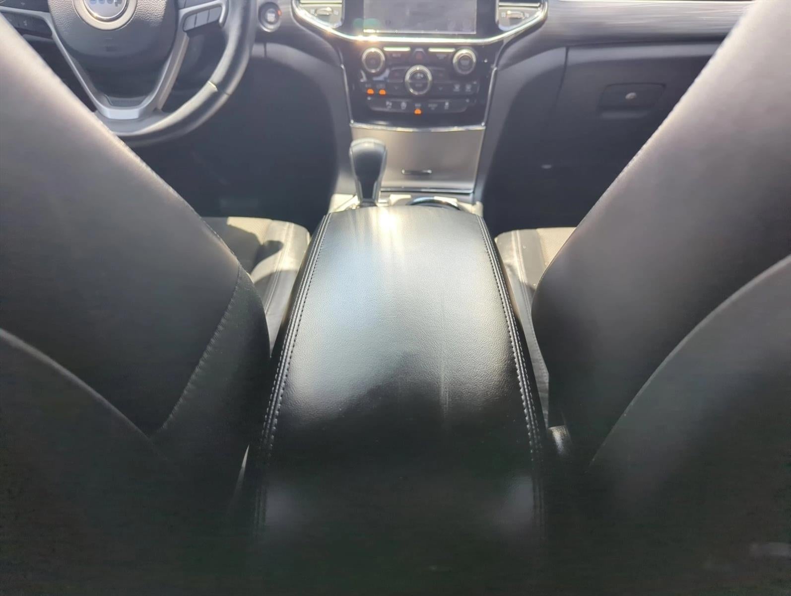 2019 Jeep Grand Cherokee Altitude 4x2