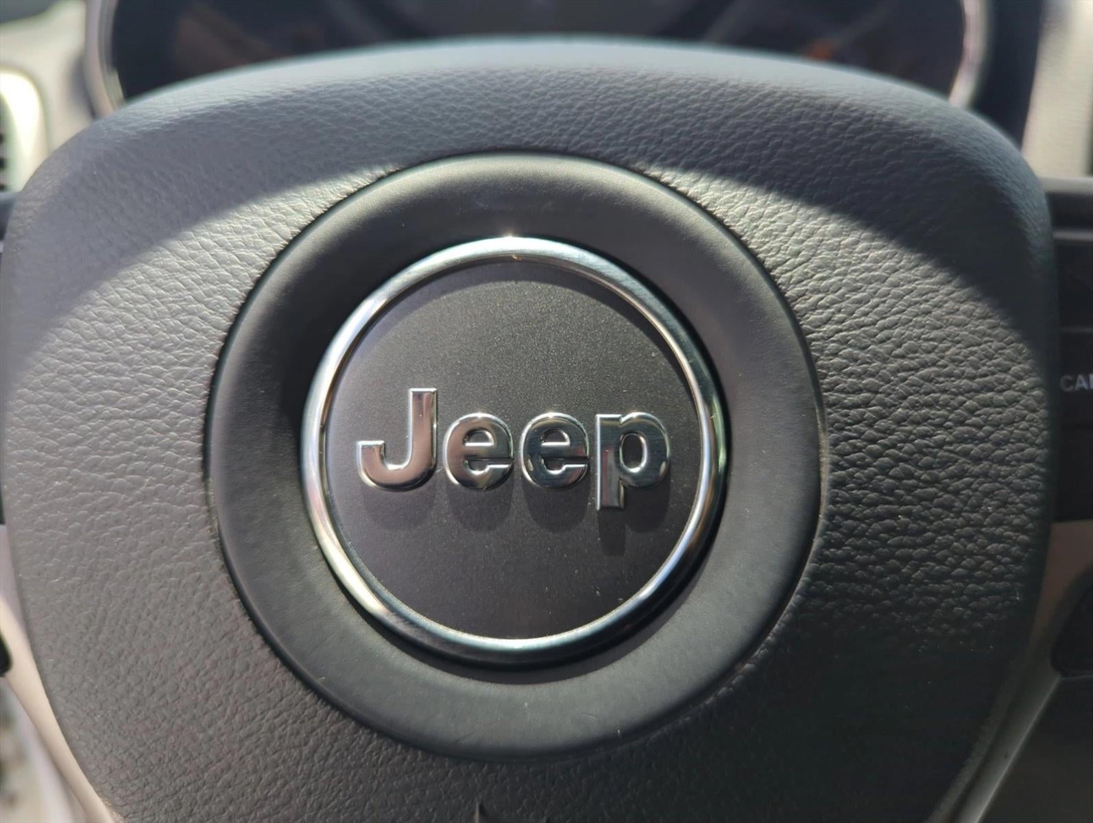 2019 Jeep Grand Cherokee Altitude 4x2