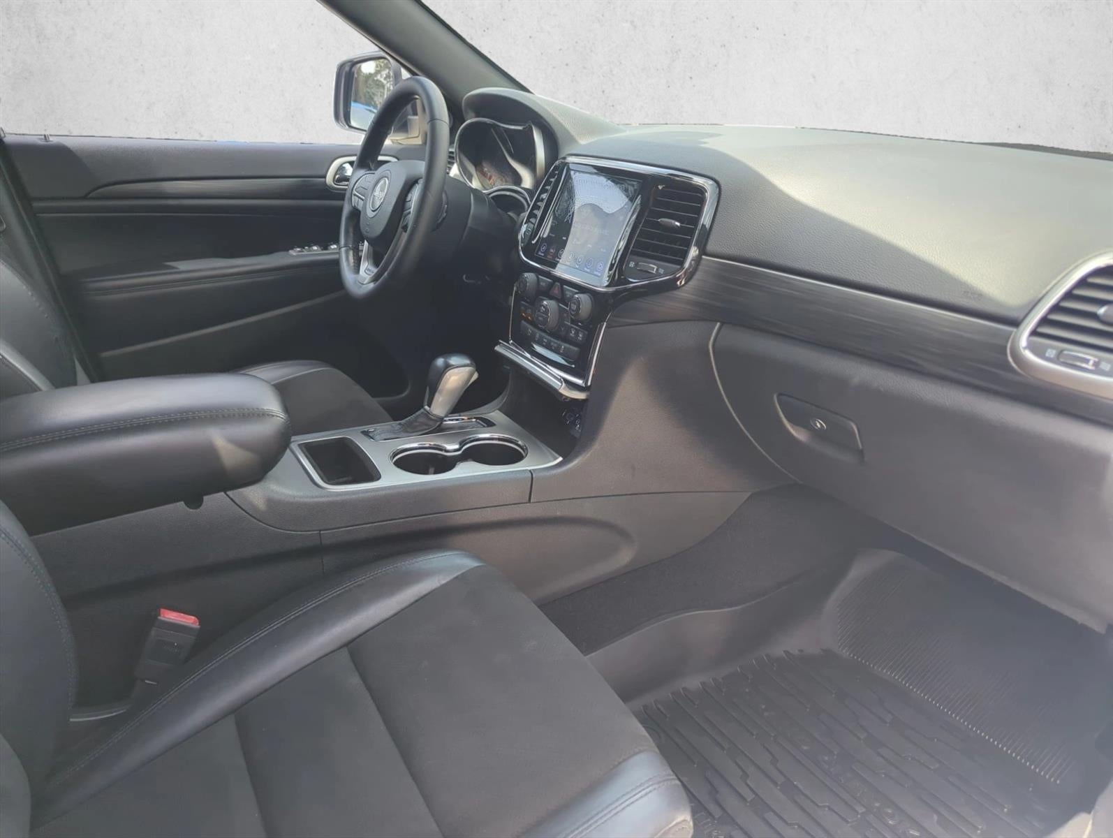 2021 Jeep Grand Cherokee Laredo X 4x4