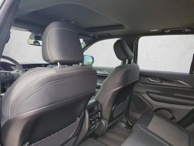 2025 Jeep Grand Cherokee Laredo X 4x2