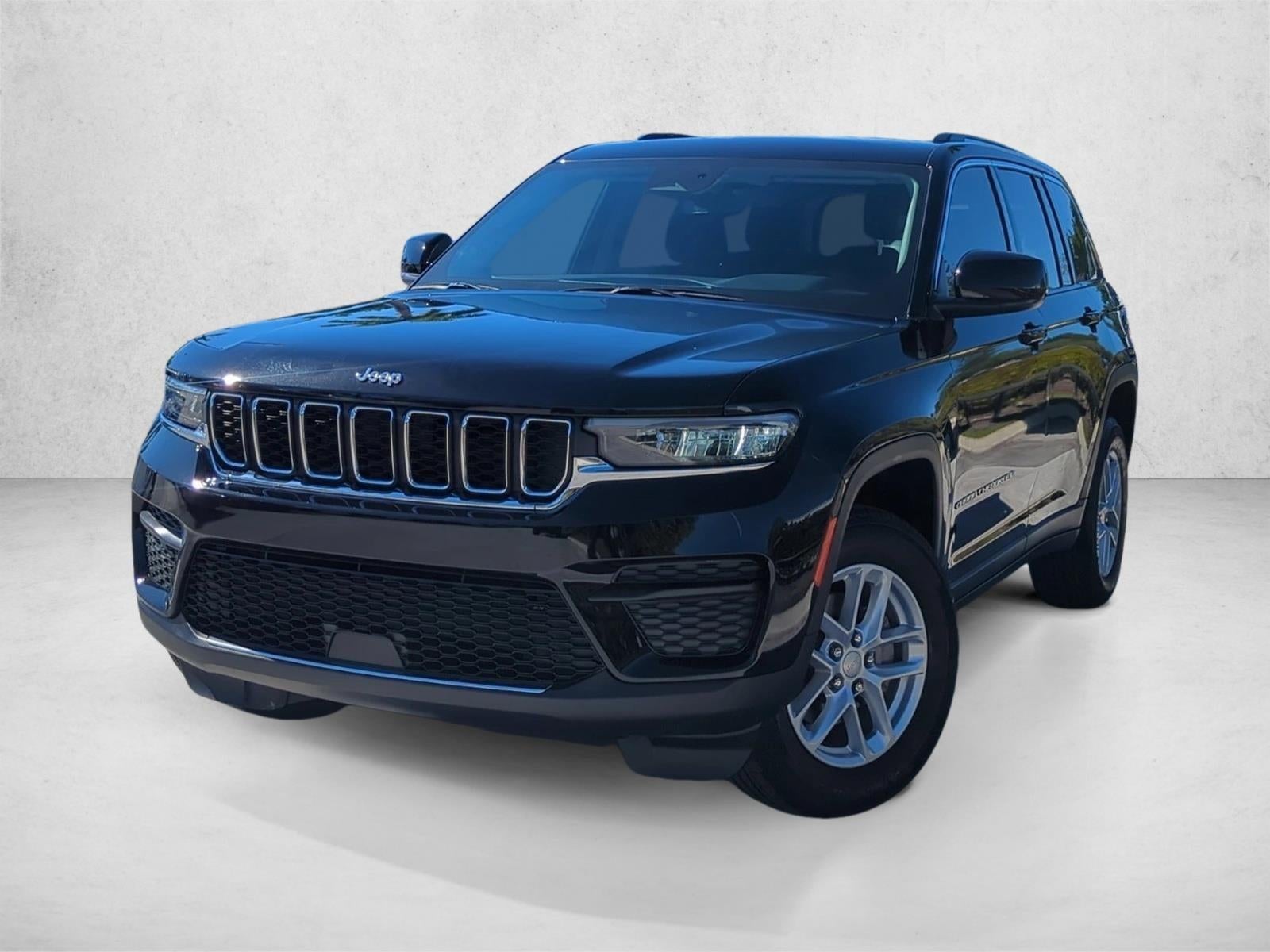 2024 Jeep Grand Cherokee Laredo X 4x2