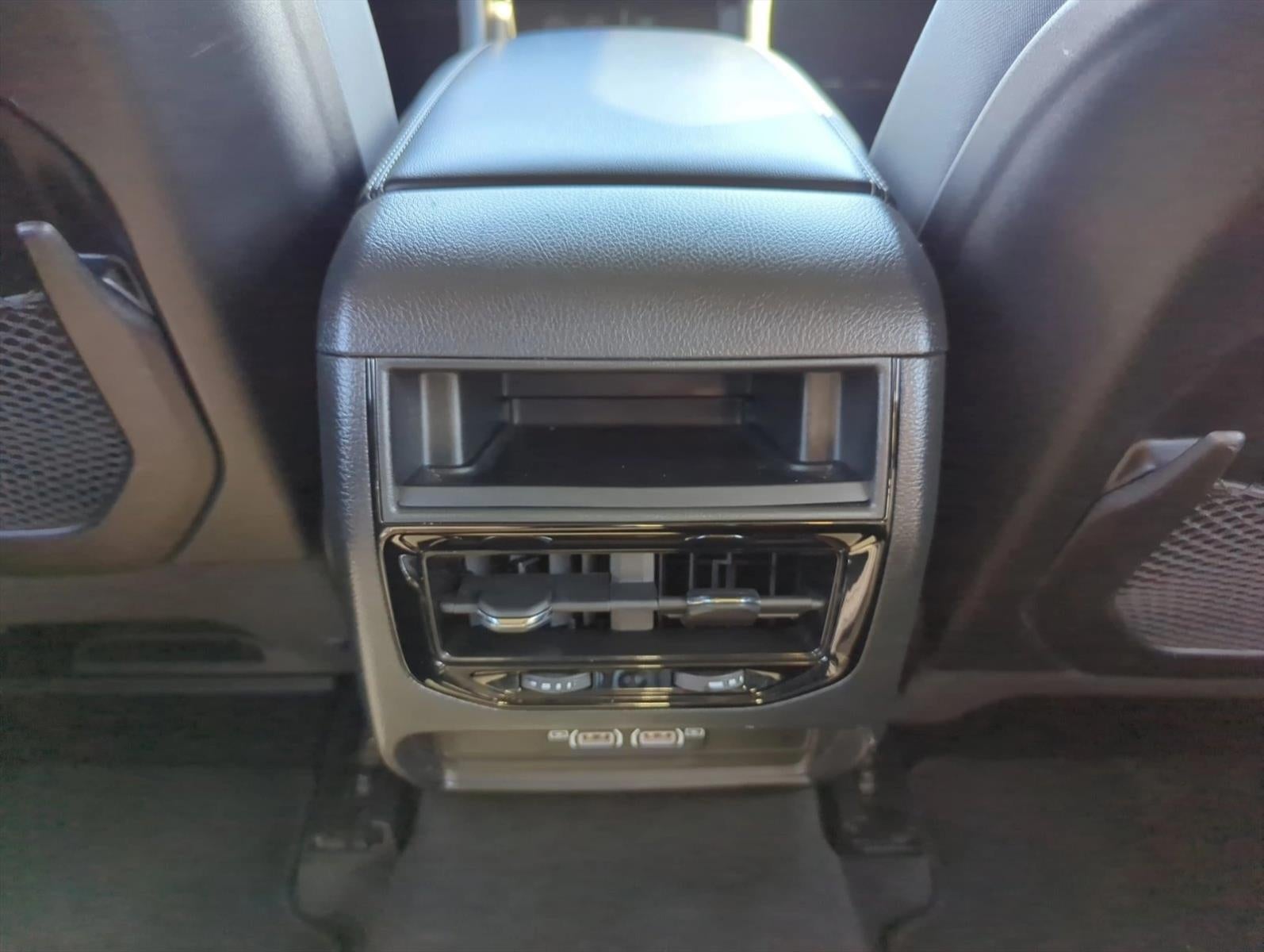 2024 Jeep Grand Cherokee Laredo X 4x2