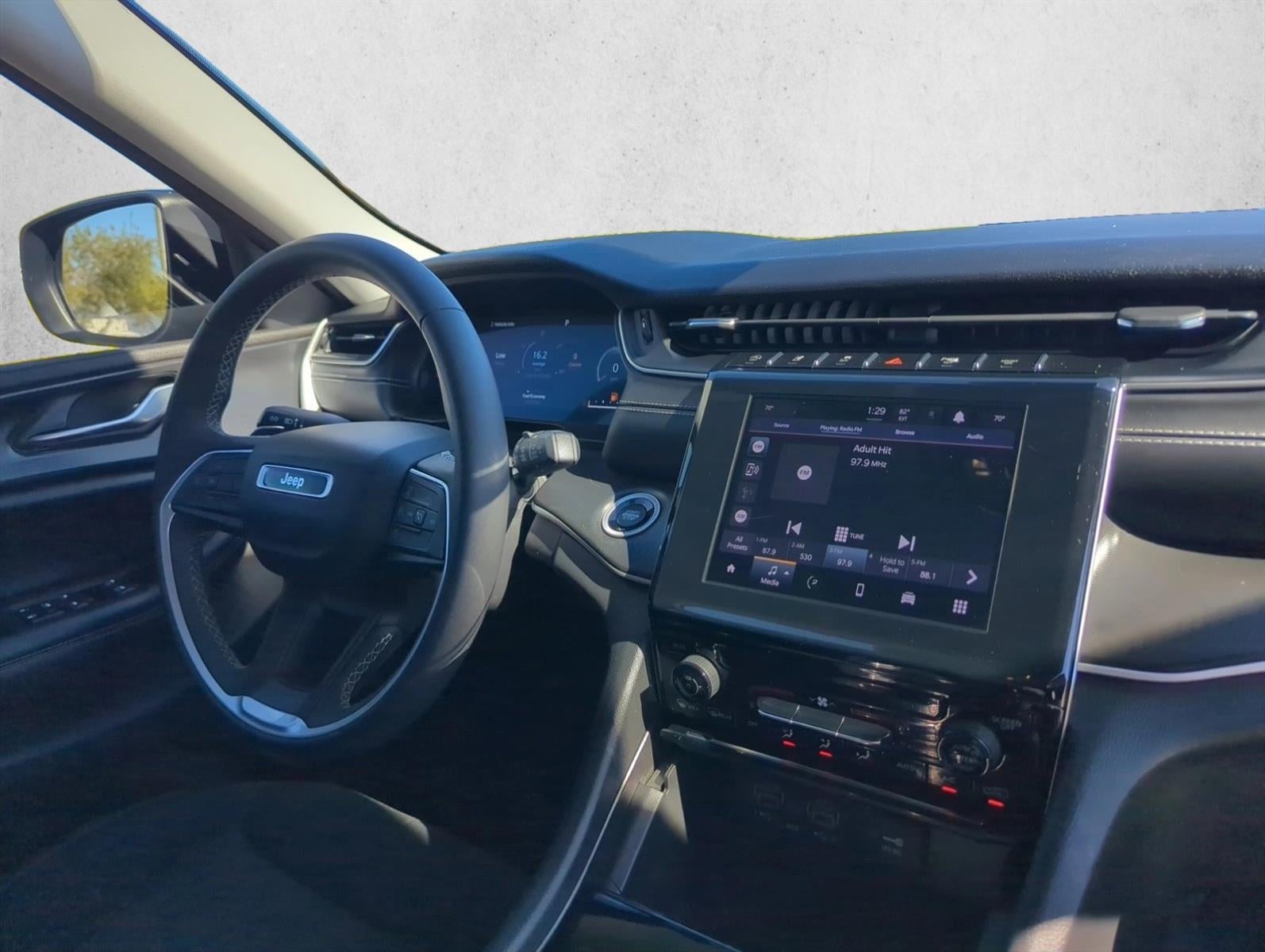 2024 Jeep Grand Cherokee Laredo X 4x2