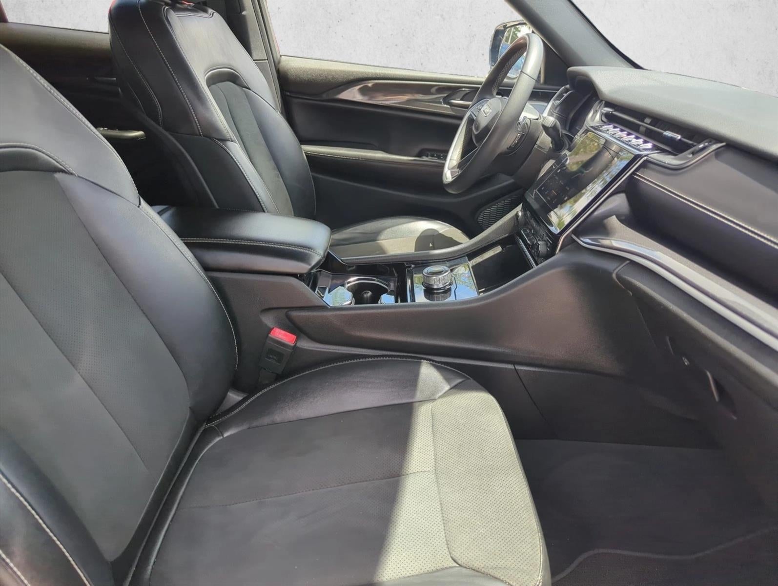 2023 Jeep Grand Cherokee Altitude 4x2