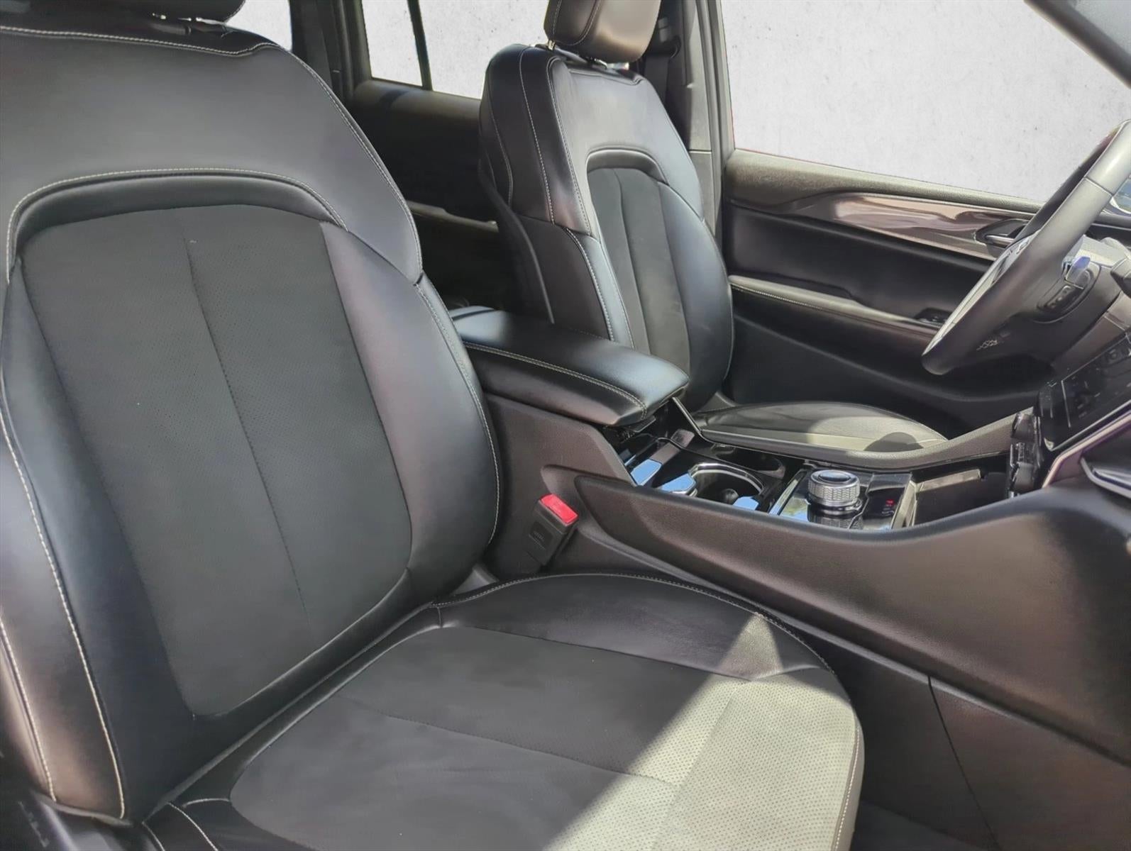 2023 Jeep Grand Cherokee Altitude 4x2
