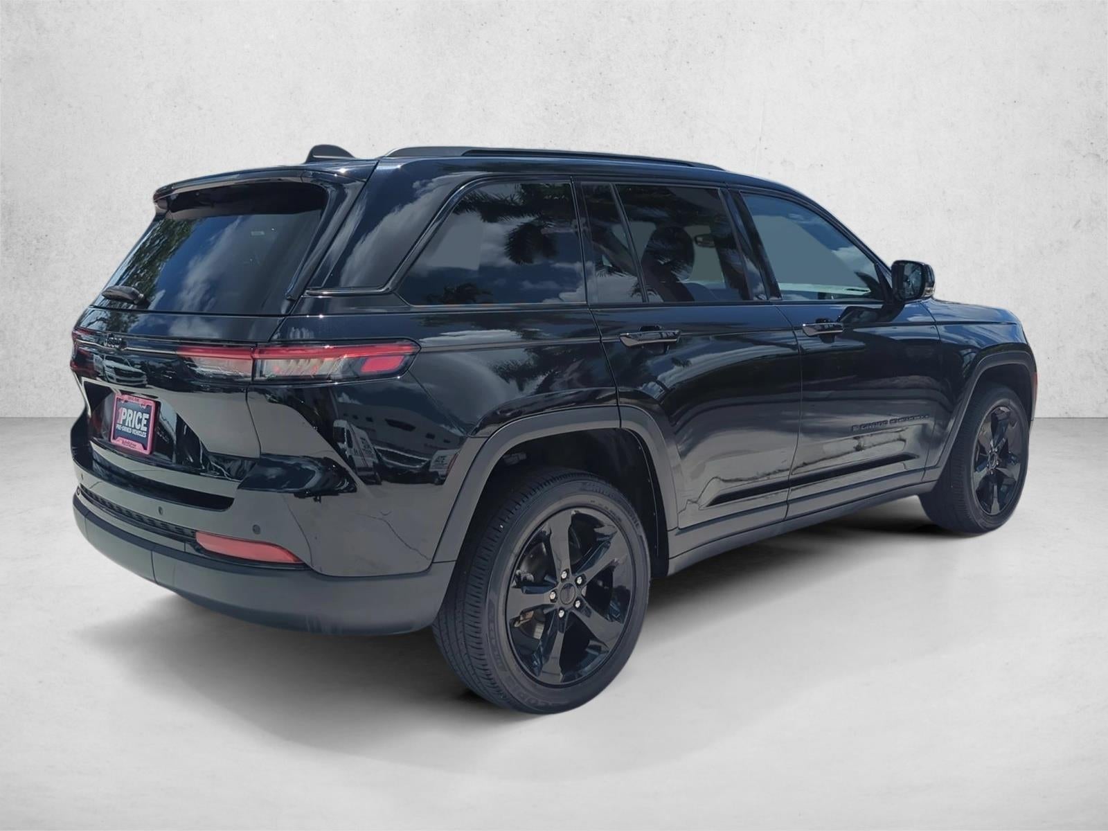 2023 Jeep Grand Cherokee Altitude 4x2