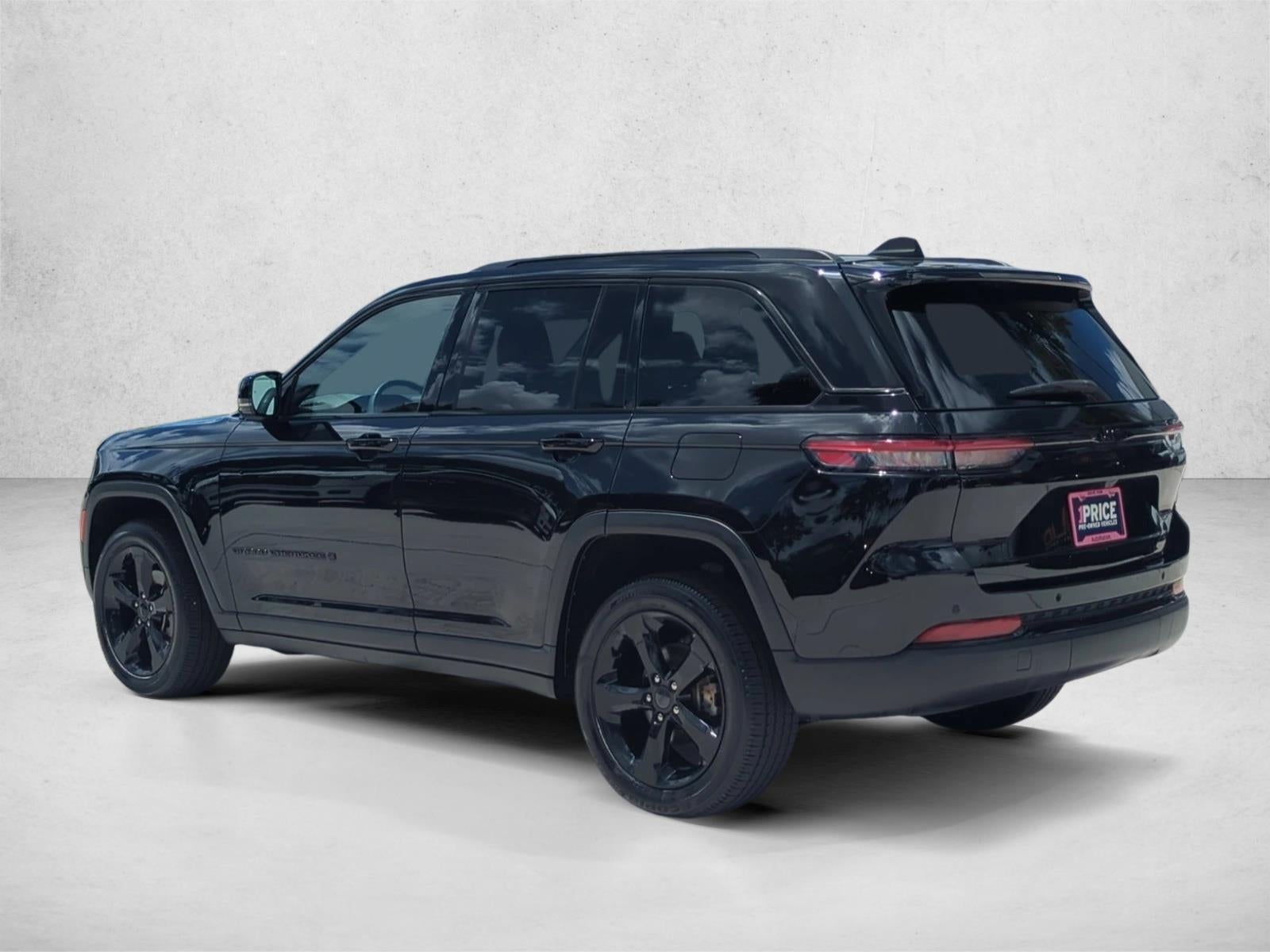 2023 Jeep Grand Cherokee Altitude 4x2