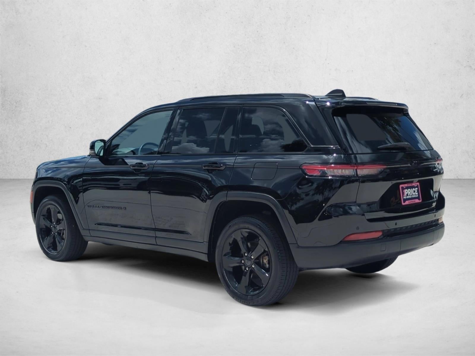 2023 Jeep Grand Cherokee Altitude 4x2