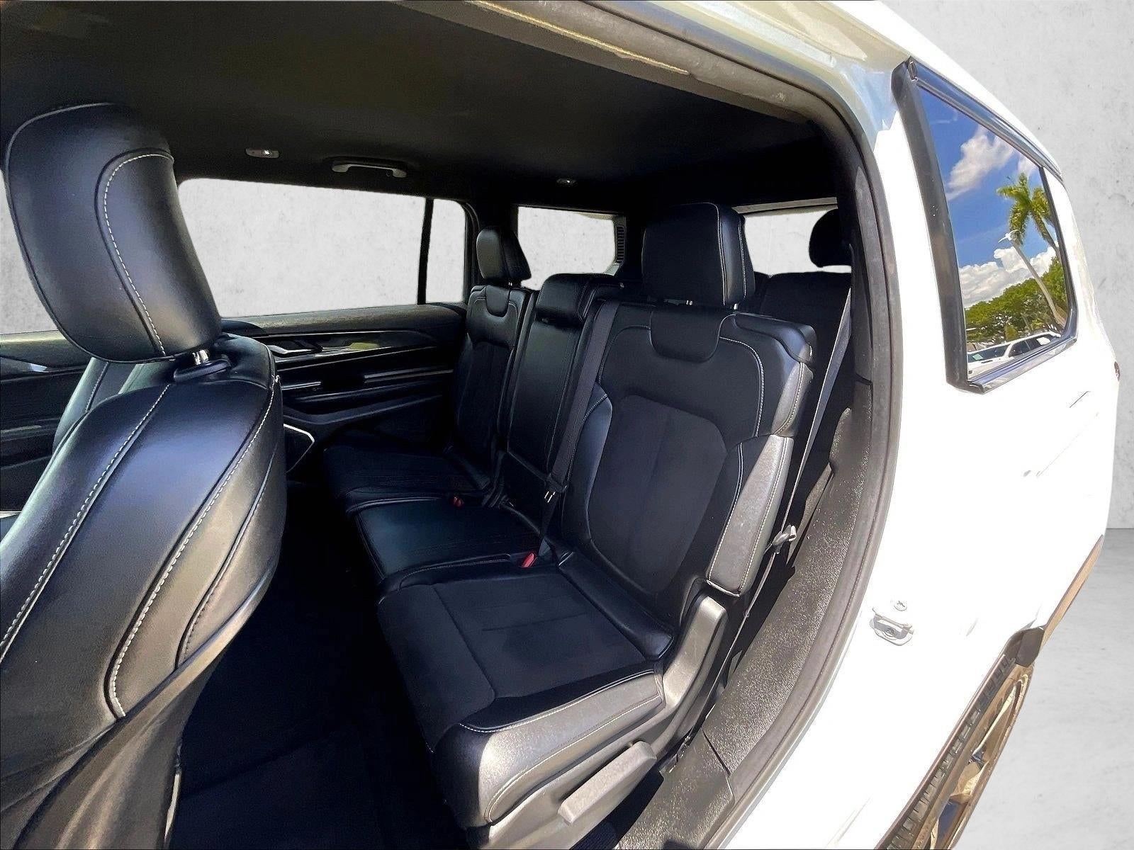 2022 Jeep Grand Cherokee L Altitude 4x2