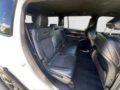 2022 Jeep Grand Cherokee L Altitude 4x2