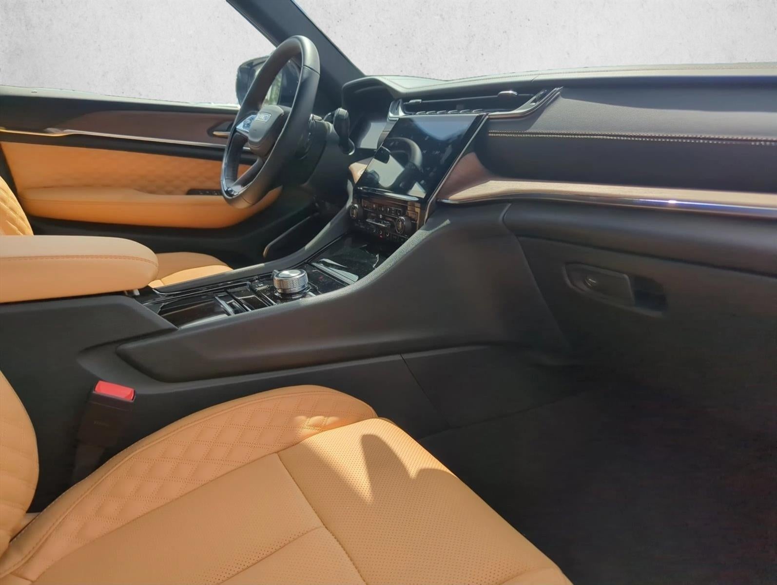 2025 Jeep Grand Cherokee L Summit 4x4