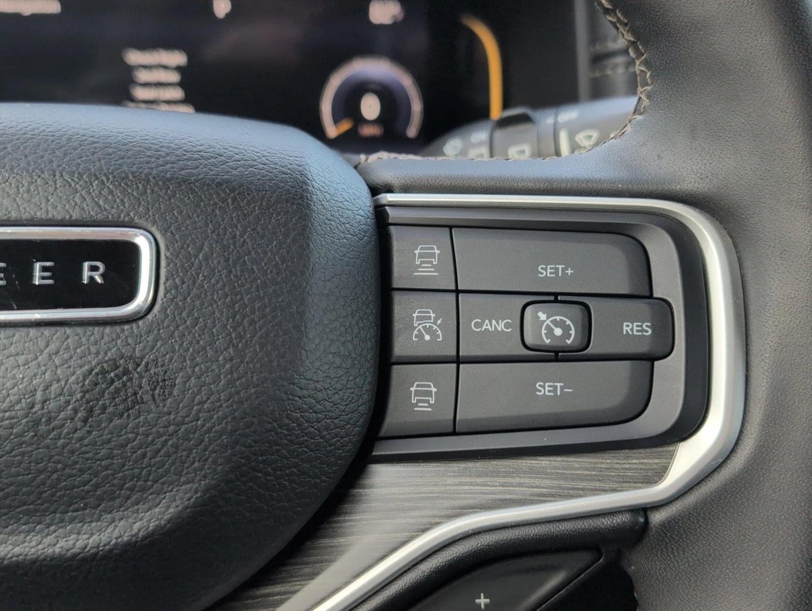 2023 Jeep Wagoneer L Series II 4x4