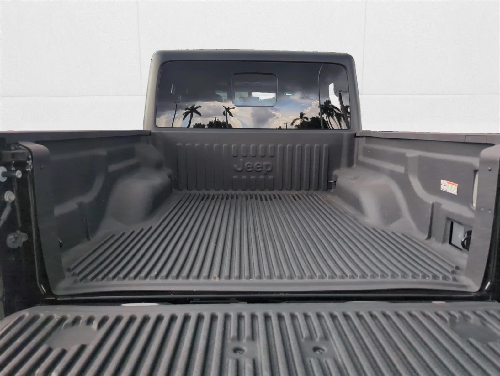 2022 Jeep Gladiator Overland 4x4