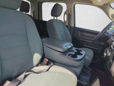 2019 RAM 1500 Classic Express 4x2 Crew Cab 5'7" Box