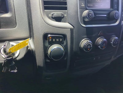 2018 RAM 1500 Express 4x2 Crew Cab 5'7" Box