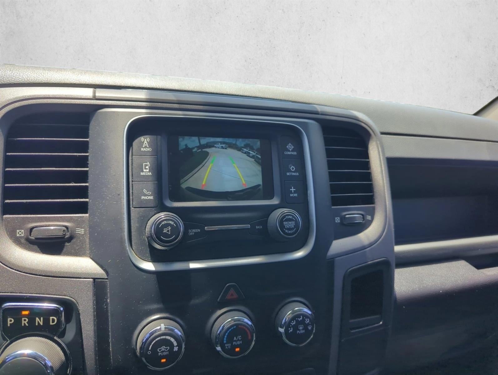 2018 RAM 1500 Express 4x2 Crew Cab 5'7" Box