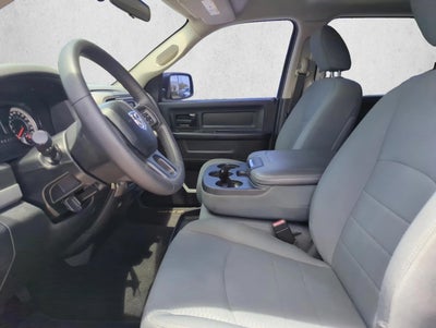 2018 RAM 1500 Express 4x2 Crew Cab 5'7" Box